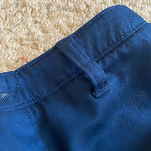 UNDER ARMOUR SIZE 14 DRESS/GOLF SHORTS - Picture 5 of 8